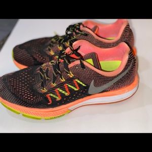 Nike Zoom Athletic Shoe Size 8